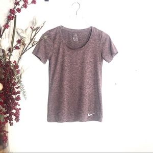 nike • dri fit shirt size xs